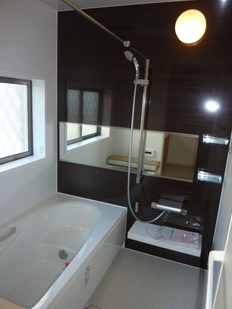 Bathroom. Building 2 room (December 2013) Shooting