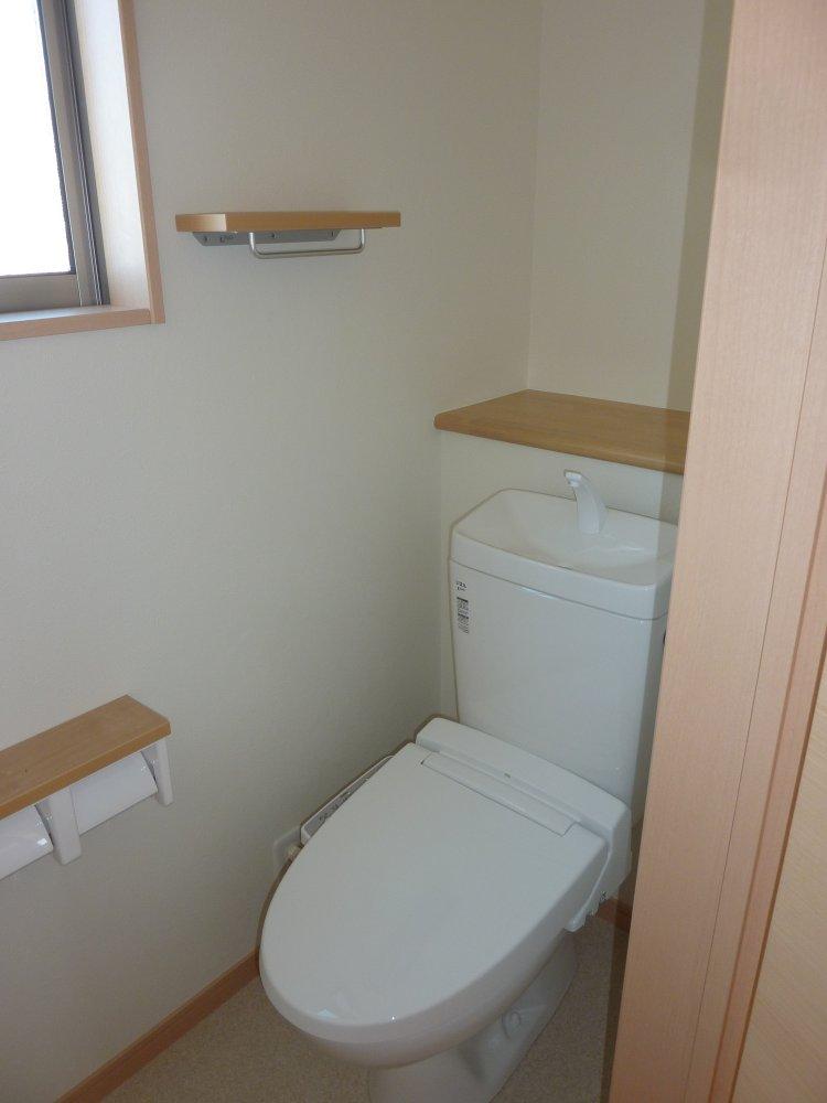 Toilet. Building 2 room (December 2013) Shooting