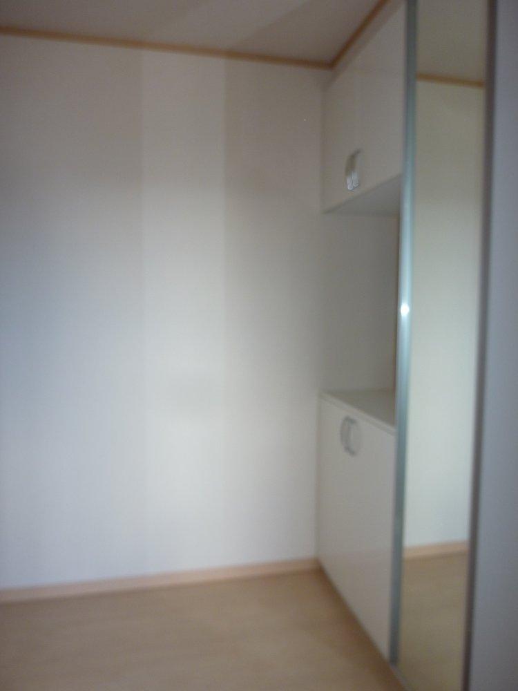 Entrance. Building 2 room (December 2013) Shooting