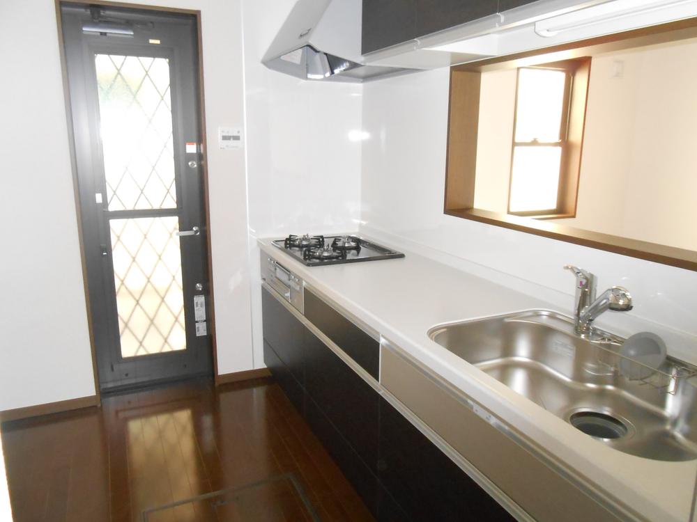 Same specifications photo (kitchen). Example of construction