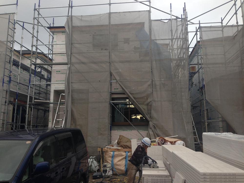 Local appearance photo. Local (12 May 2013) Shooting