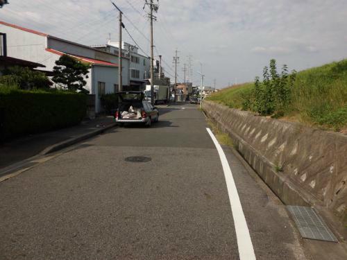 Local photos, including front road. September 30, shooting