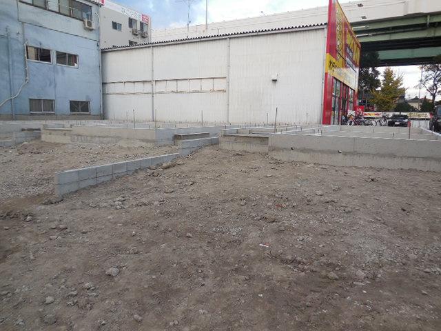 Local appearance photo. Local (11 May 2013) Shooting