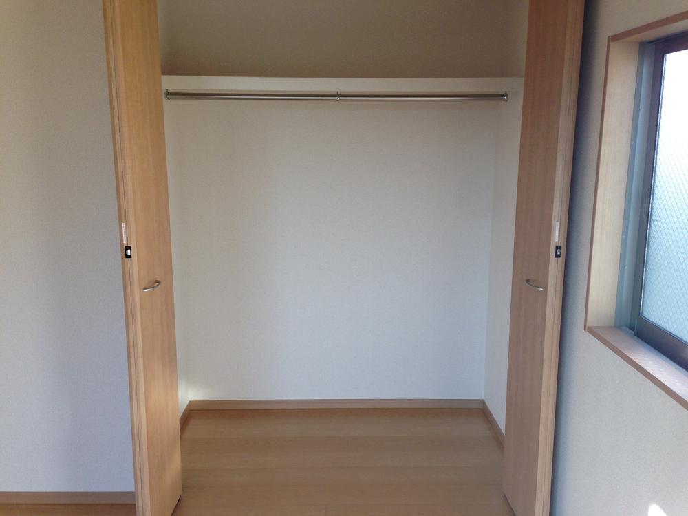 Receipt. 9 Pledge Western-style closet