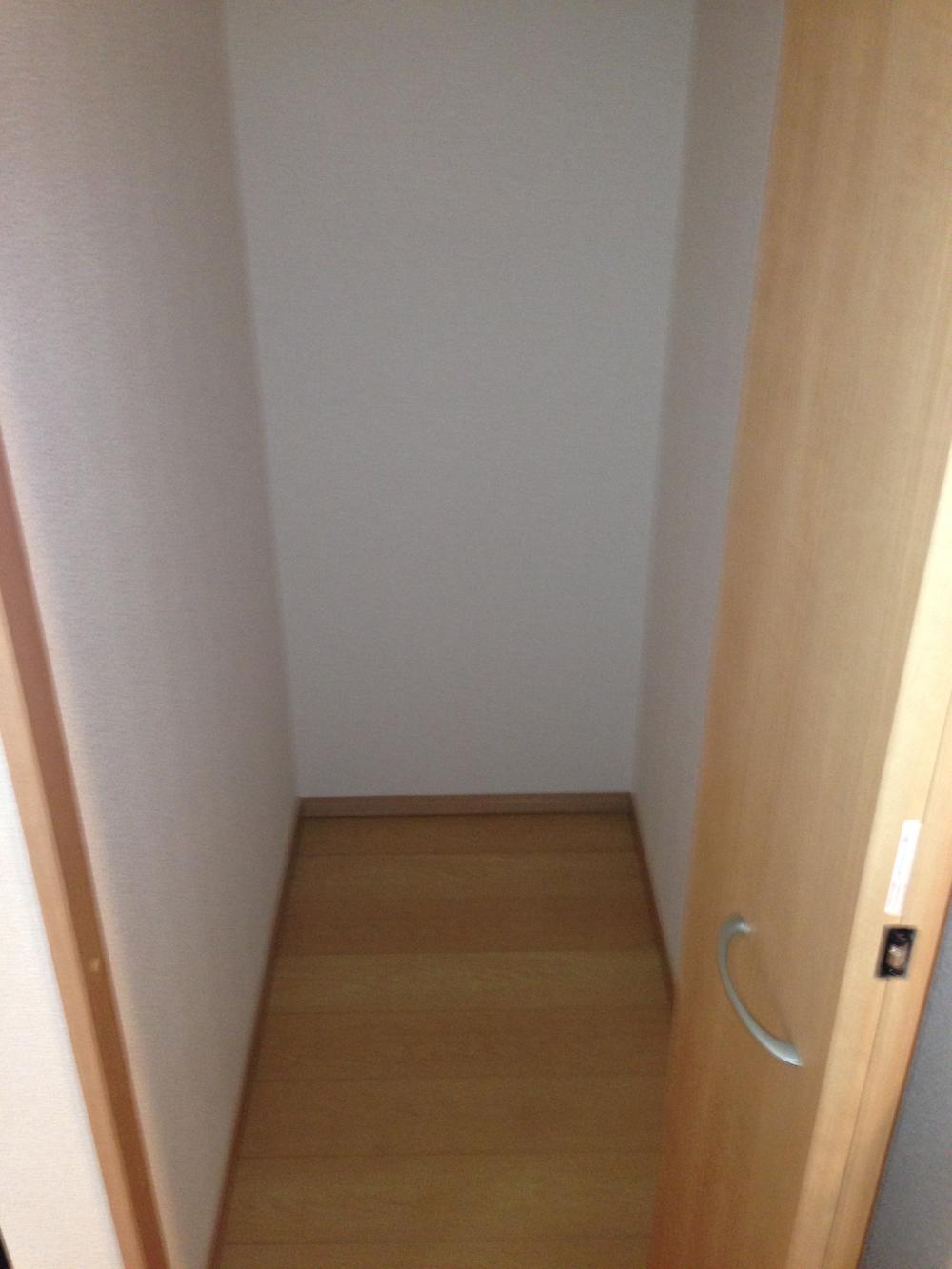 Receipt. 1F compartment