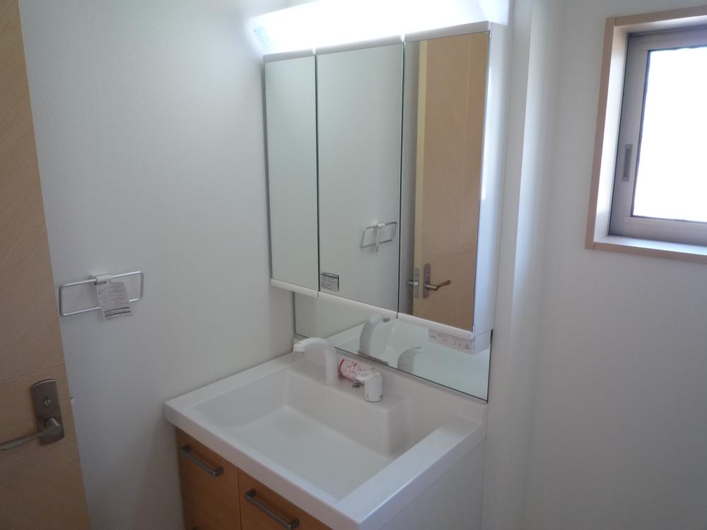 Same specifications photos (Other introspection). Example of construction