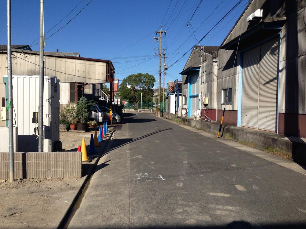 Local photos, including front road. South road