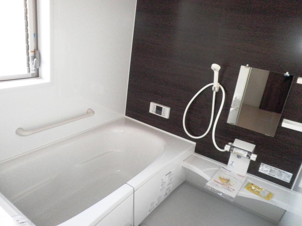 Bathroom. Indoor (11 May 2013) Shooting