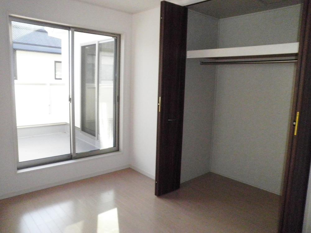 Non-living room. Indoor (January 2013) Shooting