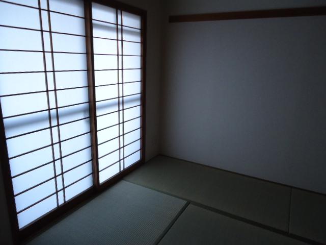 Non-living room. Japanese-style shooting