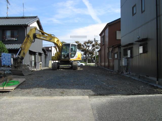 Other local. Vacant lot From west 2013 November 14 shooting