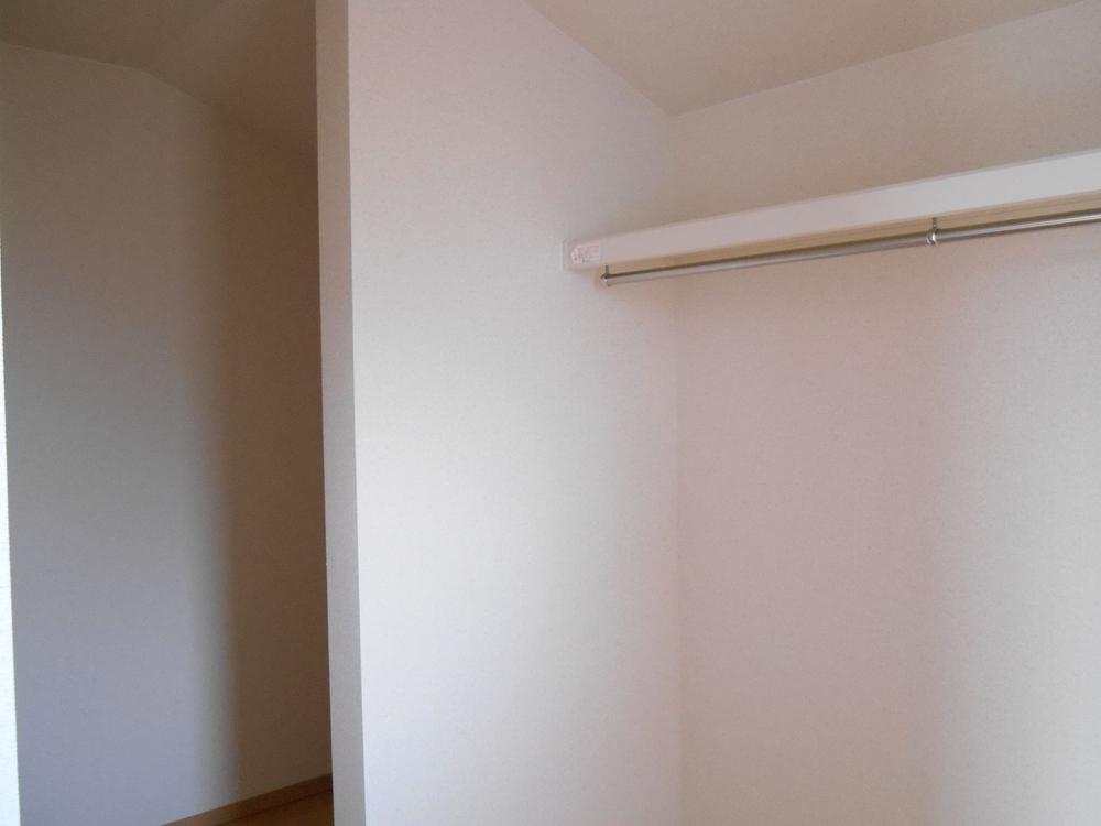 Receipt. Walk-in closet