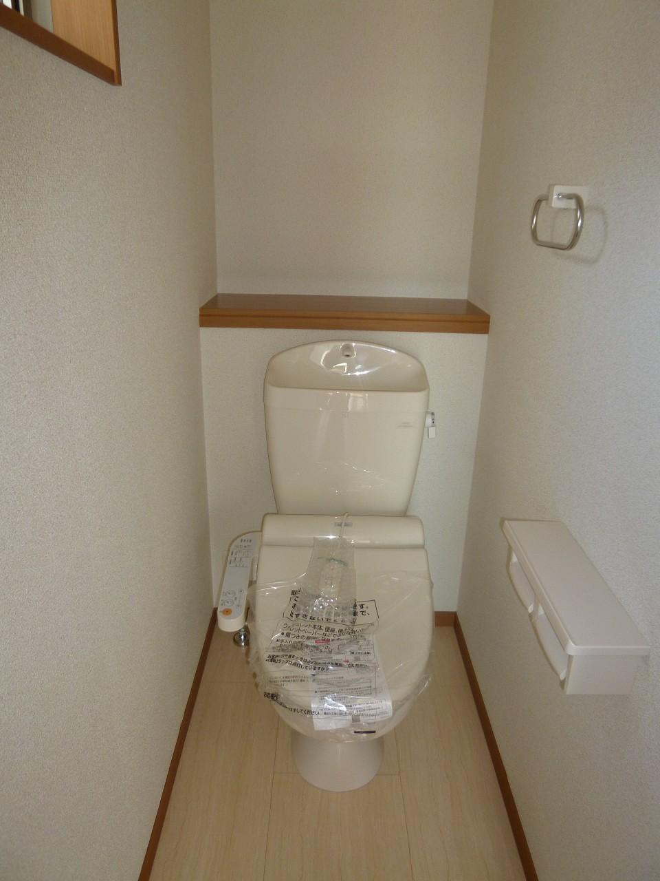 Toilet.  ◆ With Washlet ◆ 
