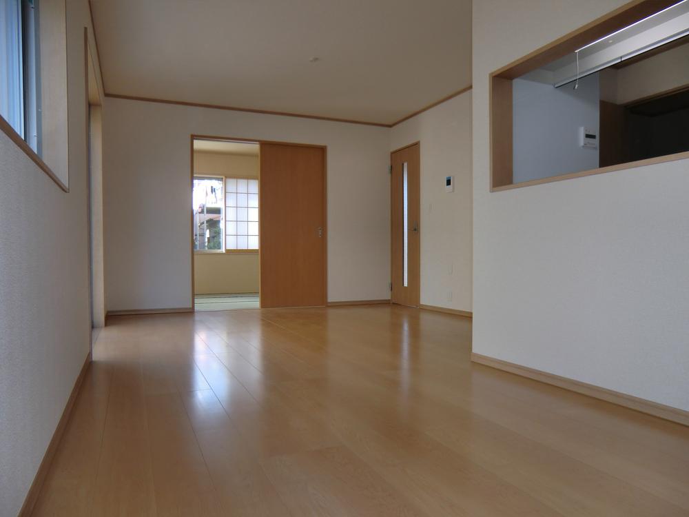 Living. ◇ living ◇ South side in a bright LDK16 Pledge, Since Tsuzukiai that it can also be used with a wide space of 22 quires