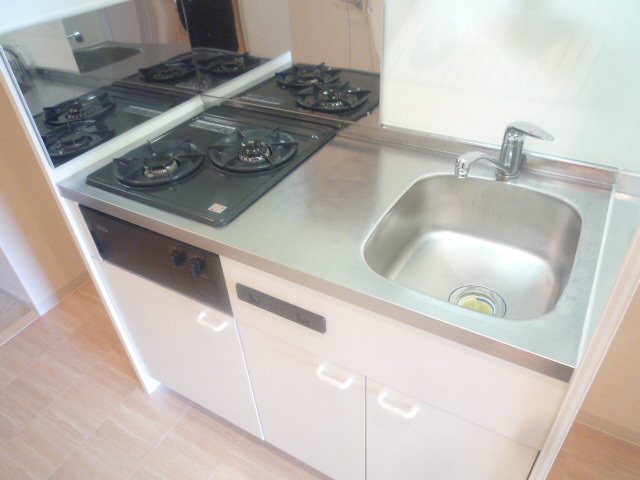 Kitchen. Two-burner stove! ! 