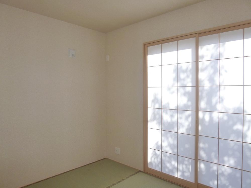 Non-living room.  ◆ South-facing Japanese-style room ◆ 