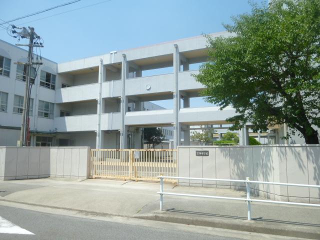 Junior high school. 1600m to Nagoya Municipal corporation Junior High School