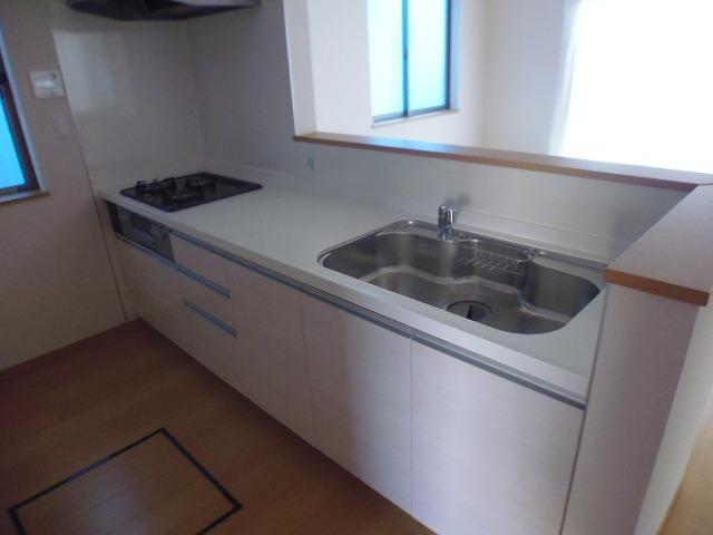 Kitchen. 2013.11.8 shooting