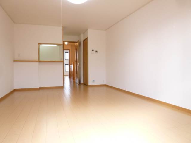 Living and room. LDK is spacious (The photograph is an image)