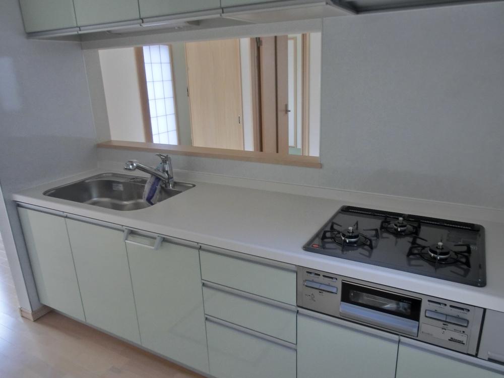 Same specifications photo (kitchen). There is the case that the same specifications differ from actual. 