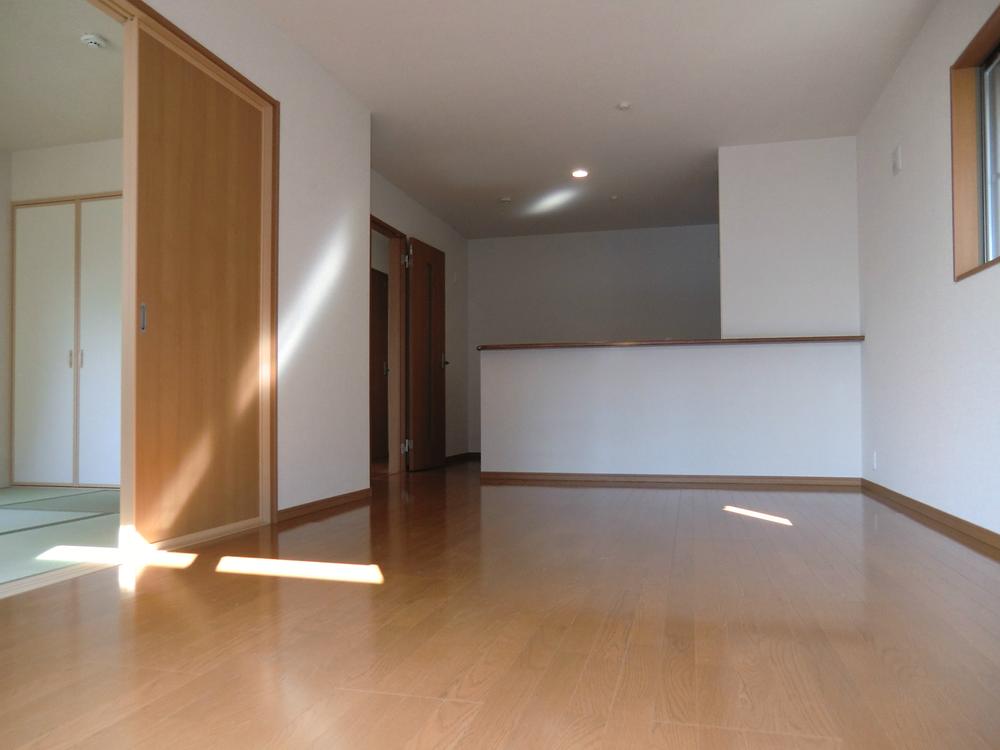 Same specifications photos (living). ◇ 3 ・ 4 Building Living image ◇  LDK15 Pledge of spread, Since Tsuzukiai that it can also be used as a broad space of 21 quires! ! 
