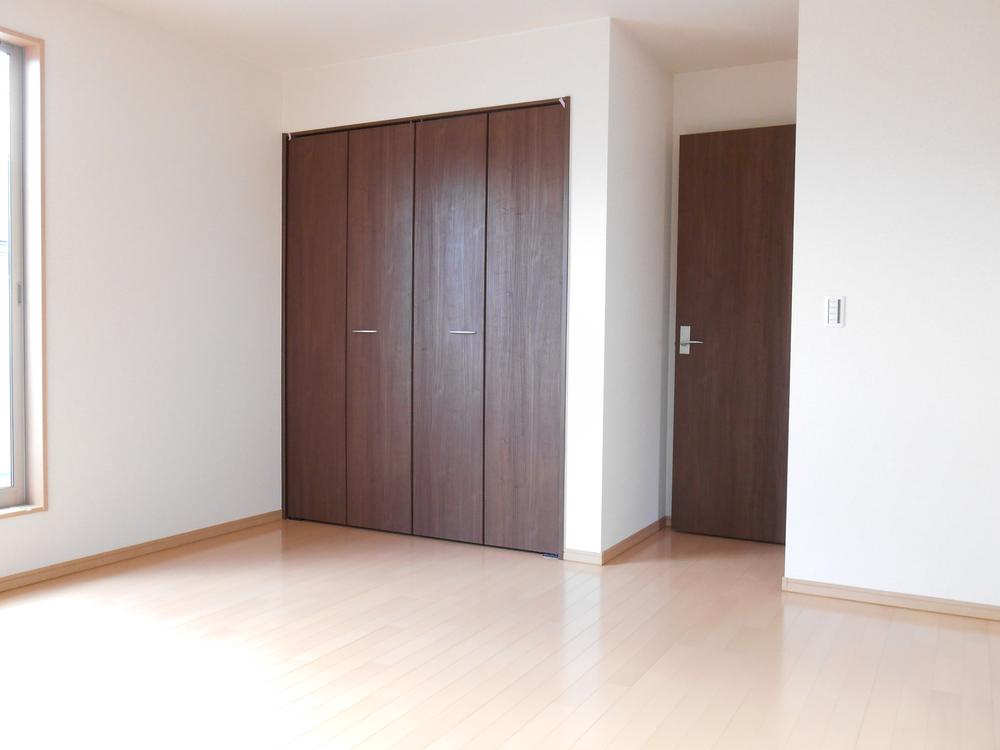 Non-living room. Master bedroom