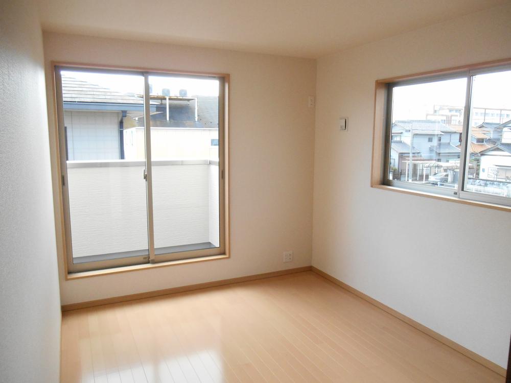 Non-living room. 2 Kaikyoshitsu
