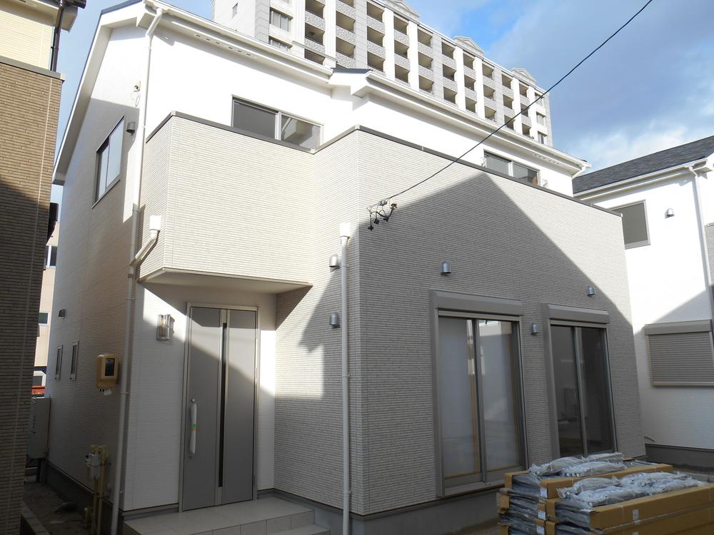 Local appearance photo. Building 2 appearance 12 / 10 shooting