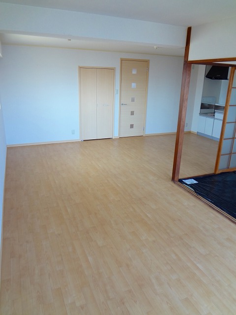 Living and room