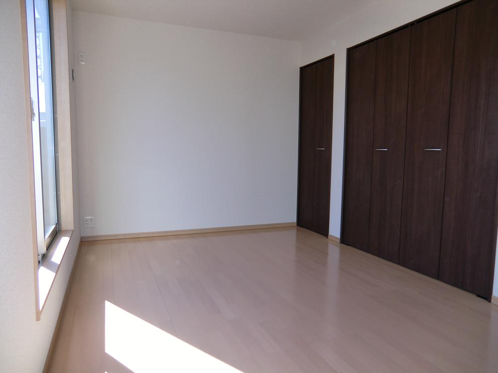 Non-living room. ◇ Western-style ◇  Bright Western-style in the south  All room storage  