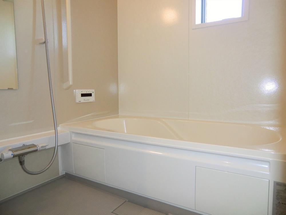 Bathroom. ◇ Bathroom ◇  Wide 1 tsubo size ・ Bathroom heating dryer ・ Warm bath ・ Otobasu ・ Accessibility ・ There bathroom window