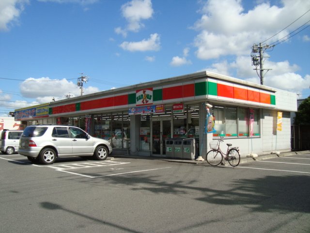 Convenience store. Thanks Budokan before store up (convenience store) 579m