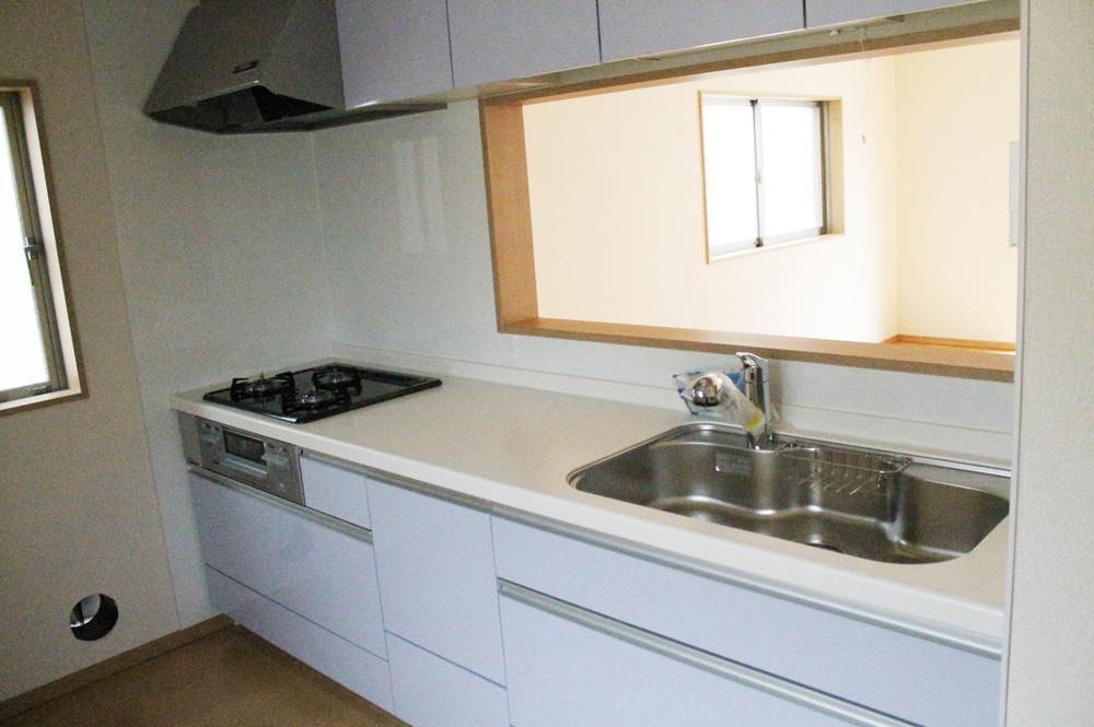 Same specifications photo (kitchen)