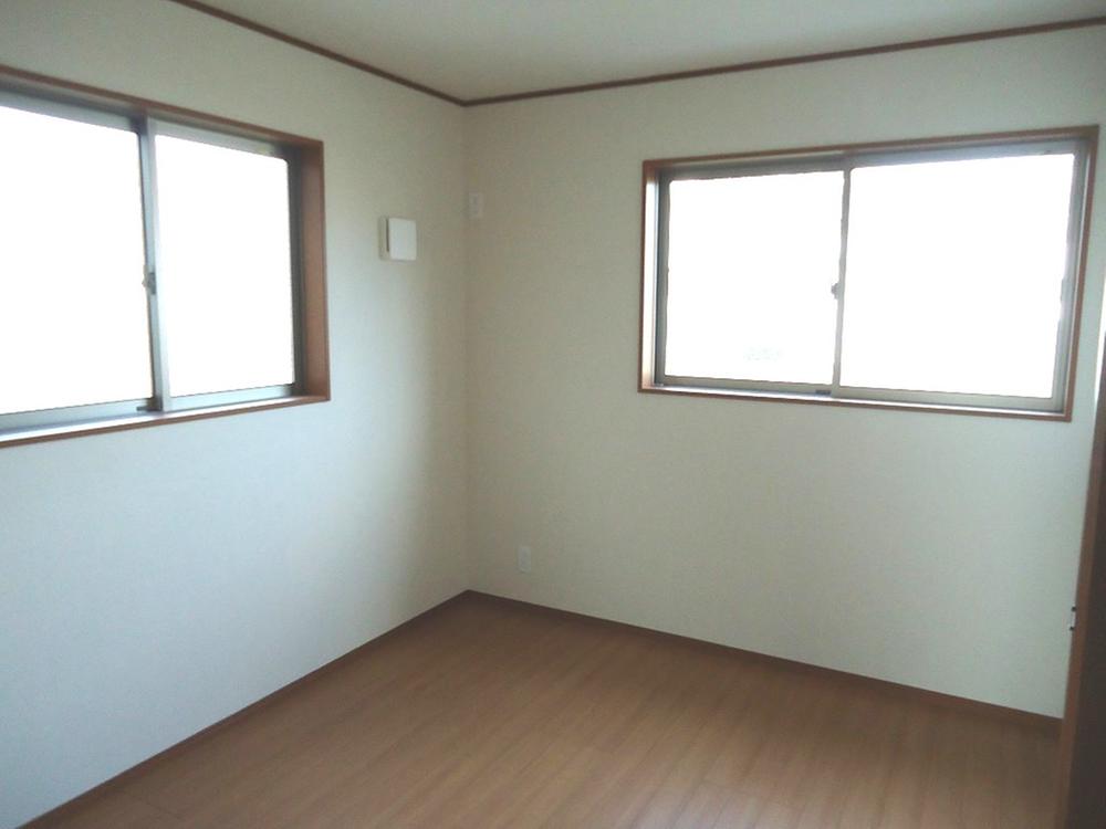 Non-living room. Indoor (10 May 2013) Shooting