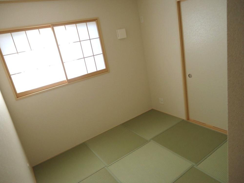 Non-living room. Indoor (11 May 2013) Shooting