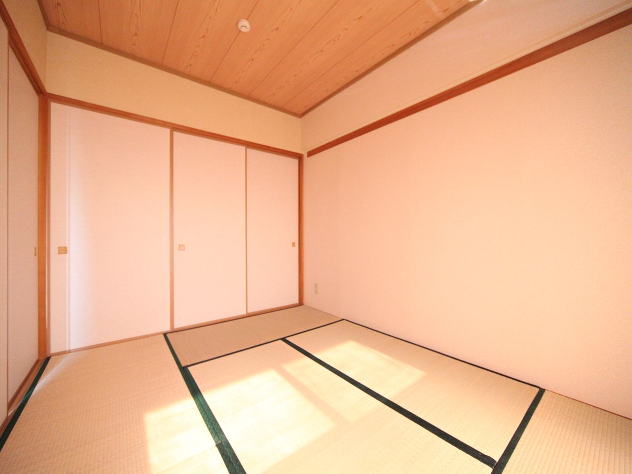 Other room space. Japanese-style room 6 quires