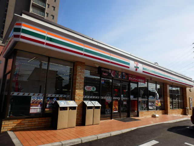 Convenience store. Seven-Eleven Nagoya Yatomitori 1-chome to (convenience store) 150m
