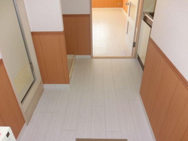 Other room space. Corridor part! 