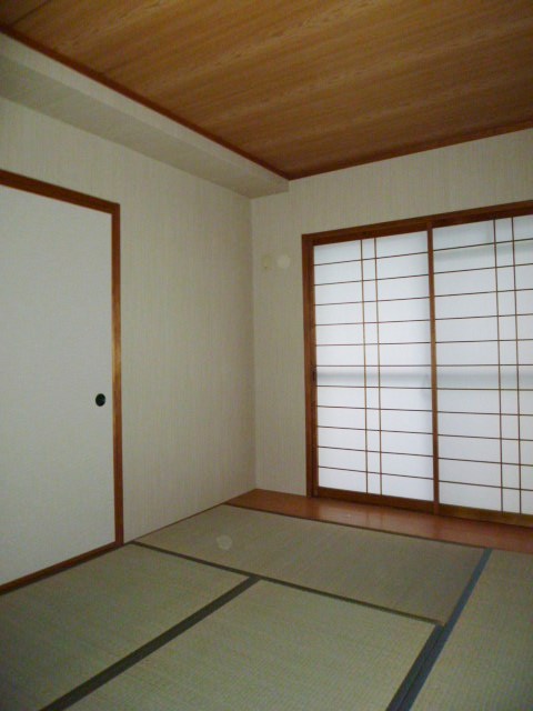 Other room space. Japanese-style room 6 quires