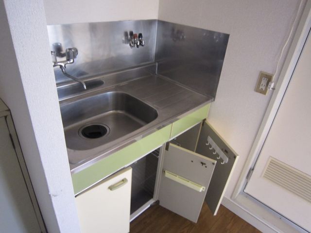 Kitchen. Gas stove can be installed mini kitchen