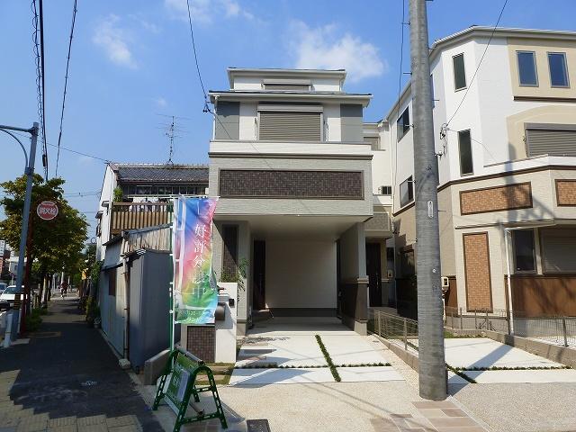 Local appearance photo. 9 / 19 local shooting