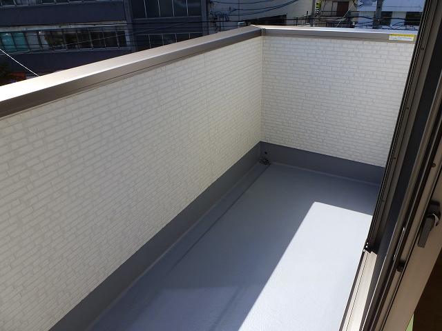 Balcony. 9 / 19 local shooting