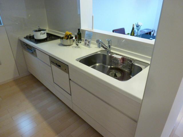 Kitchen. 11 / 11 local shooting