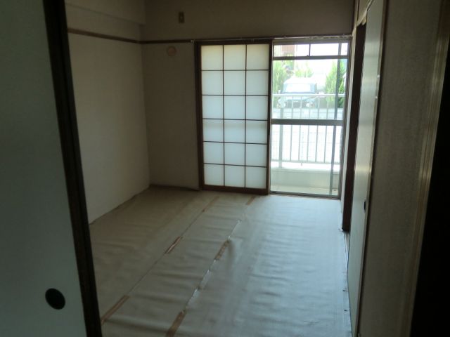 Living and room. Sunny Japanese-style