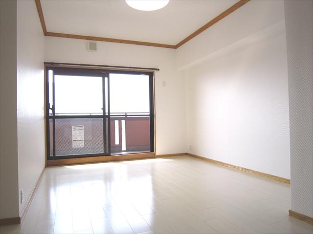Living. Was Mashi re-covered in strong flooring of waxing unnecessary.