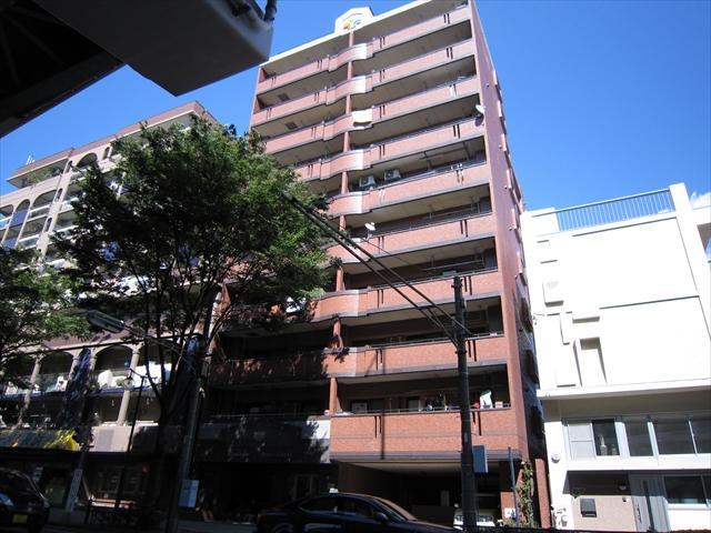 Local appearance photo. 9 is the floor of the room.
