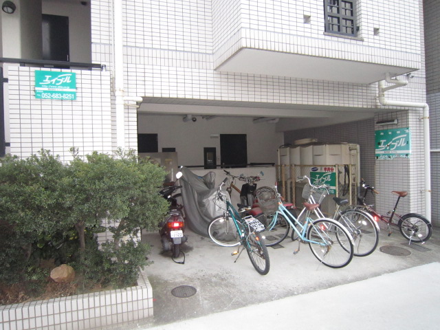 Other common areas. Glad bicycle parking lot equipped!