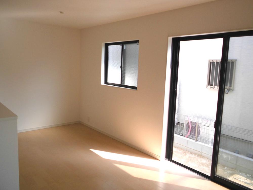 Living. 1 Building (September 2013) Shooting