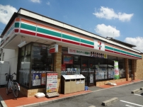 Convenience store. Seven-Eleven Nagoya Omoteyama store up (convenience store) 1163m