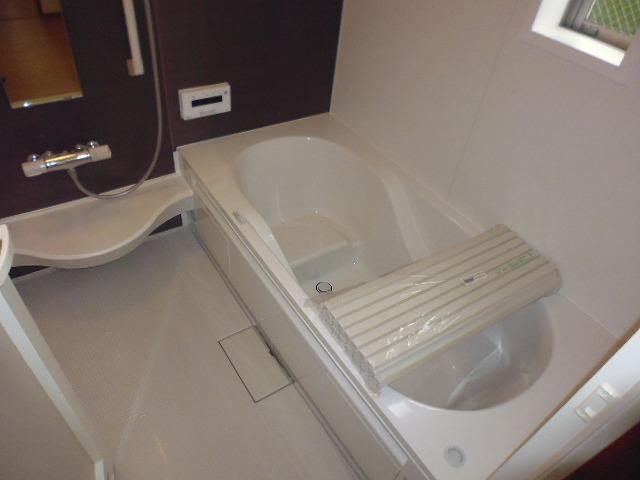 Bathroom. 2013.12.7 Shooting